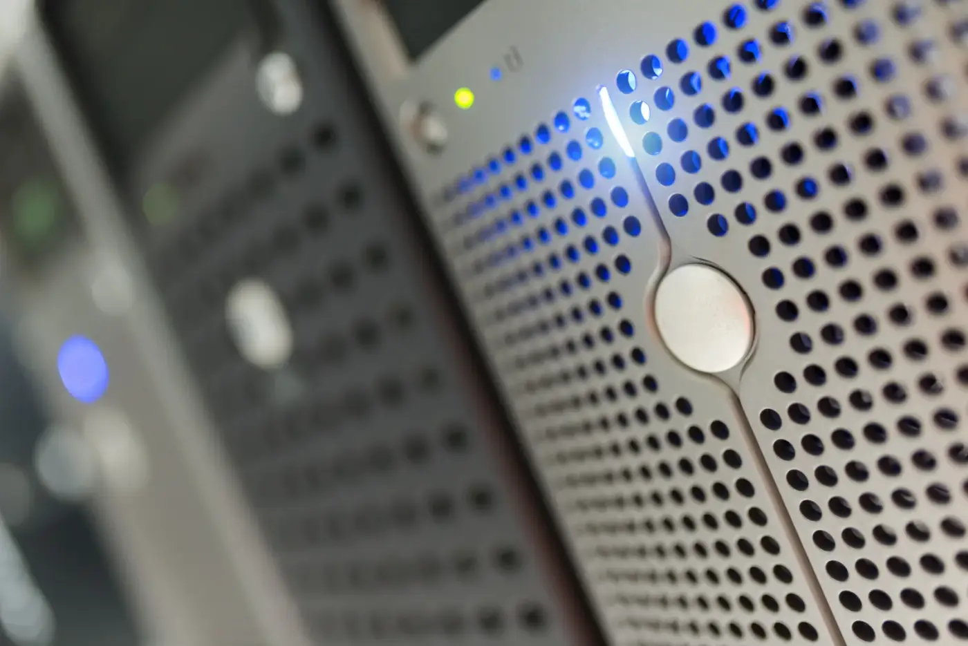 Azure to AWS: what transfers and what has to be rebuilt — illustration